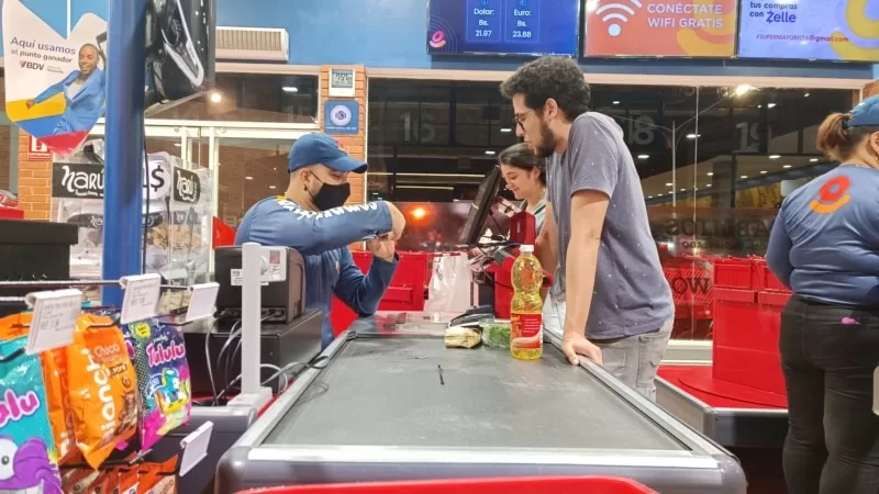 “Venezuela'da Geçinmek İçin En Az 4 Maaş Gerekiyor”