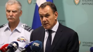 Yunan Savunma Bakanı Deprem Bölgesini Ziyaret Edecek