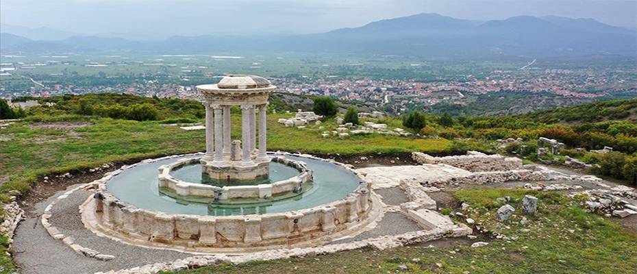 Kibyra’da ayağa kaldırılan anıtsal çeşmeden 1300 yıl sonra su akıyor
