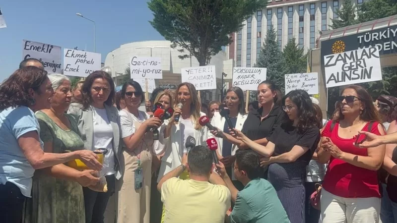 CHP’li kadınlardan zamlara karşı EPDK önünde eylem