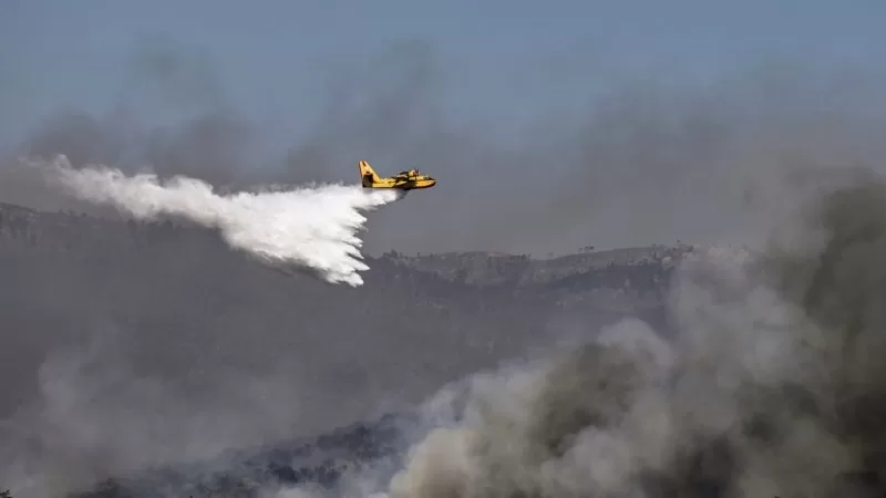 Yunanistan’a çevre ülkelerden yangınla mücadele desteği