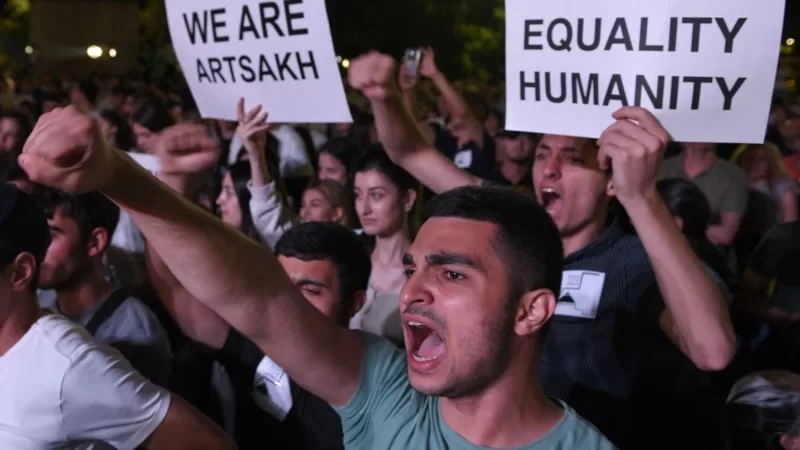 Karabağ ateşkesinin ardından Ermenistan’da hükümet karşıtı protestolar