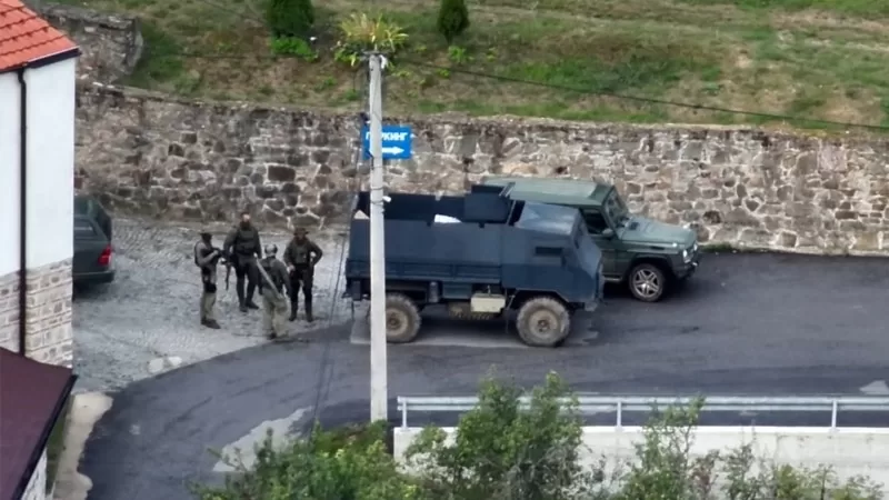 Kosova’nın kuzeyindeki gerginlik sürüyor: Türkiye’den itidal çağrısı