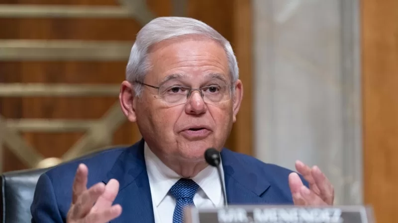 Menendez’e istifa baskısı artıyor