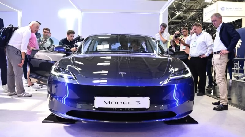 “Tesla yeni fabrika için Suudi Arabistan’la görüşmelere başladı”