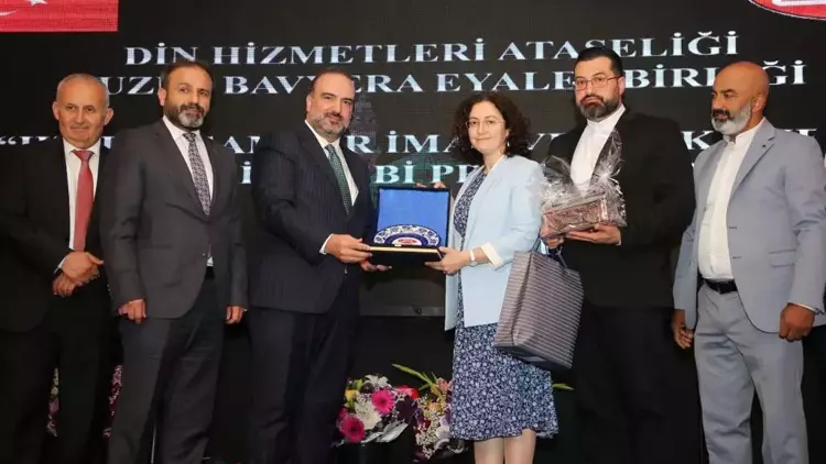 ‘İmanlı ve istikamet üzeri olmanın en iyi örneği birinci nesil’