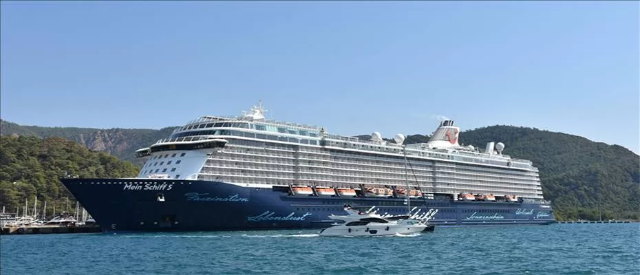 Yolcu gemisi Mein Schiff 5 rotasını İsrail yerine Marmaris’e çevirdi