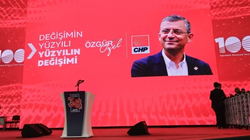 CHP’nin yeni lideri Özgür Özel, Parti Meclisi için örgüt önerilerini aldı