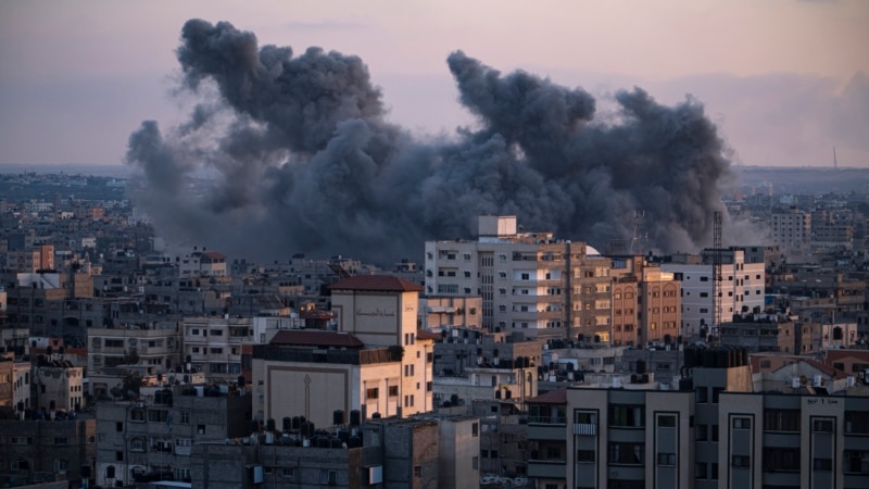 “Gazze’deki hastaneler ve bir okul İsrail’in hava saldırılarında vuruldu”
