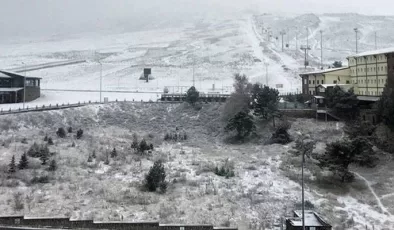 İç Anadolu’nun zirvesi Erciyes’te kar yağışı etkili oluyor