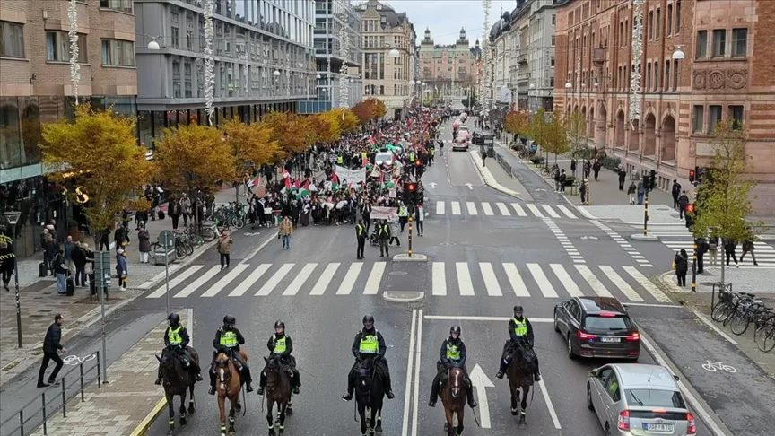 İsveç’te binlerce kişinin katılımıyla Filistin’e destek gösterisi düzenlendi