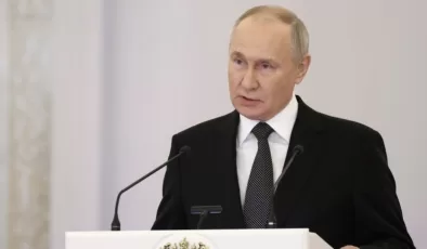 1999’dan beri iktidarda olan Putin yeniden seçime giriyor