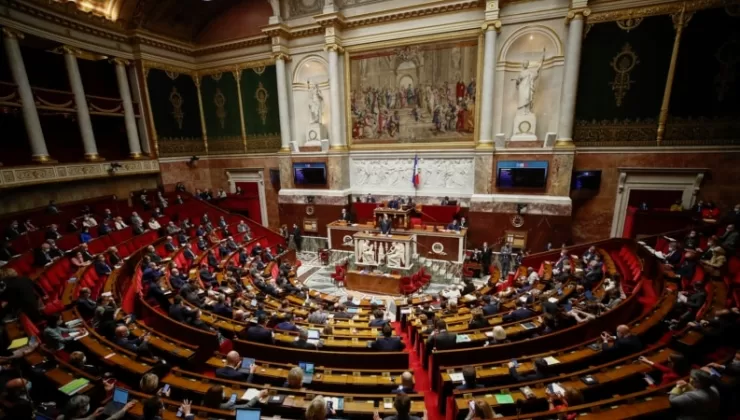 Fransa’da tartışmalı göç yasa tasarısı bugün meclis gündeminde