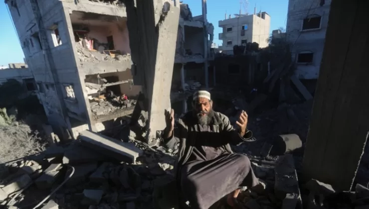 İsrail Gazze’yi bombalamaya devam ederken savaş sonrası bölgenin yönetimi tartışılıyor