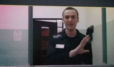 Navalni ‘Kutup Kurdu’ hapishanesindeki sert koşulları anlattı
