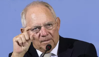 Eski Almanya Meclis Başkanı Wolfgang Schaeuble hayatını kaybetti