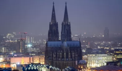 Almanya’da Köln Katedrali‘ne terör tehdidi