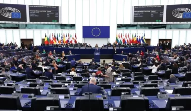 Avrupa Parlamentosu’ndan Komisyon’a “Orban uyarısı”