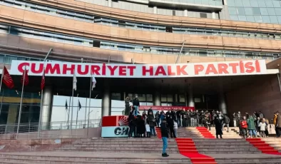 CHP Antalya’da Böcek ile devam dedi, İstanbul’da ilçeleri kararlaştırdı