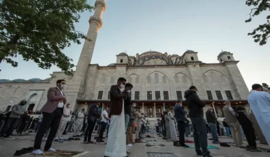 Fatih Camii imamına bıçaklı saldırı: Güvenlik önlemlerinin arttırılması isteniyor