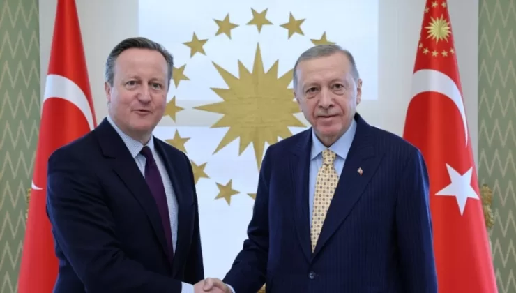 İstanbul’a giden İngiltere Dışişleri Bakanı Cameron Gazze’de ateşkes için Erdoğan ve Fidan ile görüştü