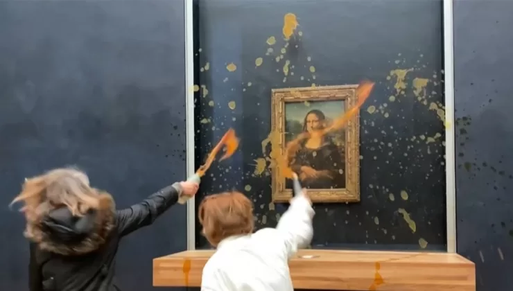 Mona Lisa tablosuna çorba fırlatıldı