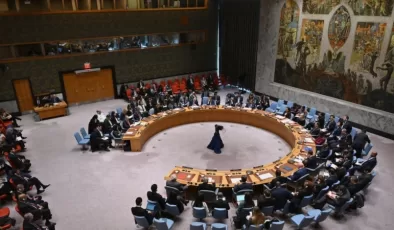 İsrail’in saldırısının ardından BM Güvenlik Konseyi acil toplandı