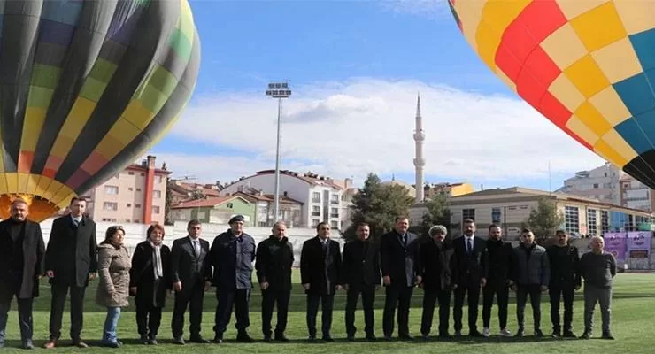 Burdur’da turizmi geliştirmek amacıyla sıcak hava balonu tanıtımı yapıldı