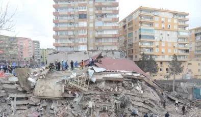 “Diyarbakır’da kamu görevlileri neden depremle ilgili soruşturmalara ve davalara dahil edilmiyor?”