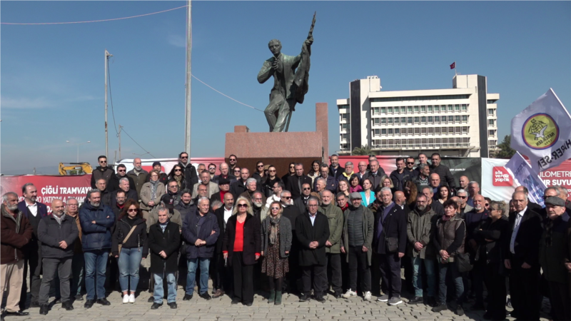 Gazeteci Süleyman Gençel’in tutuklanması İzmir’de protesto edildi