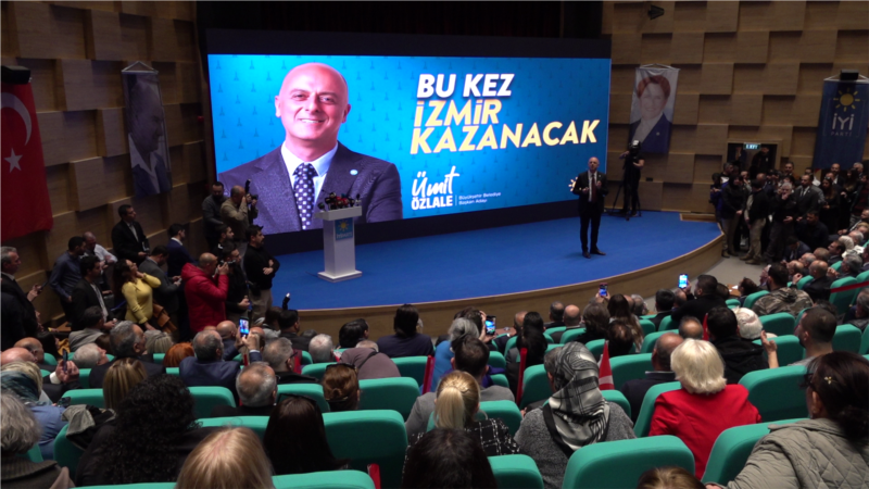İYİ Parti lideri Akşener’den CHP’ye eleştiri, İzmir Büyükşehir Adayı Özlale’den vaatler