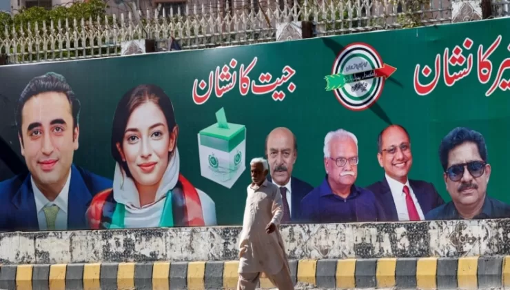 Pakistan’da seçimin kazananı yok, peki şimdi ne olacak?