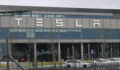 Tesla fabrikasının genişleme planı protesto edildi
