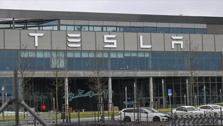 Tesla fabrikasının genişleme planı protesto edildi