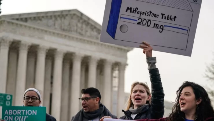 ABD Anayasa Mahkemesi kürtaj karşıtlarının ilaçlarla ilgili dava açma hakkı olup olmadığı konusunda şüpheli