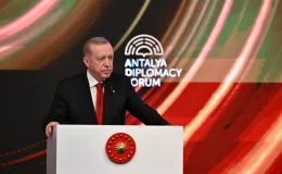 Erdoğan, Gazze’de soykırım yapıldığını söylerken Macaristan Başbakanı Orban Erdoğan’ı Avrupa’nın kurtarıcısı ilan etti