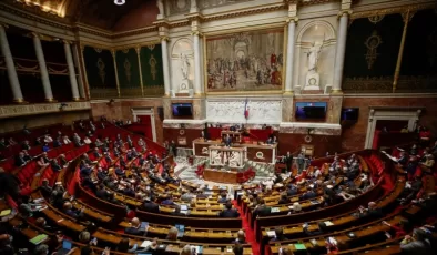 Fransa Ulusal Meclisi’nden Ukrayna’yla savunma anlaşmasına onay