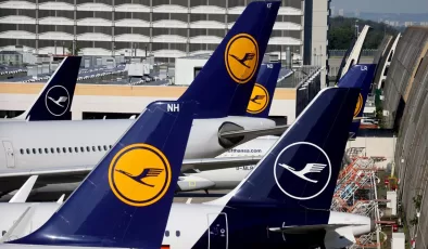 Lufthansa, kabin personeli grevi nedeniyle bin uçuşun iptal edileceğini öngörüyor