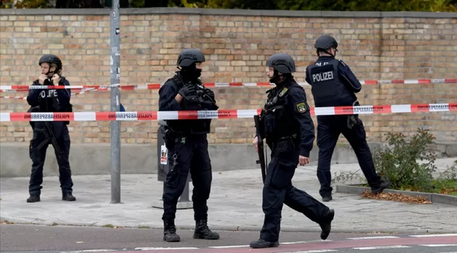 Almanya’daki  silahlı saldırıda 4 kişi öldü
