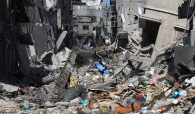 Sadece bombalar değil artık açlık da Gazze’de öldürüyor