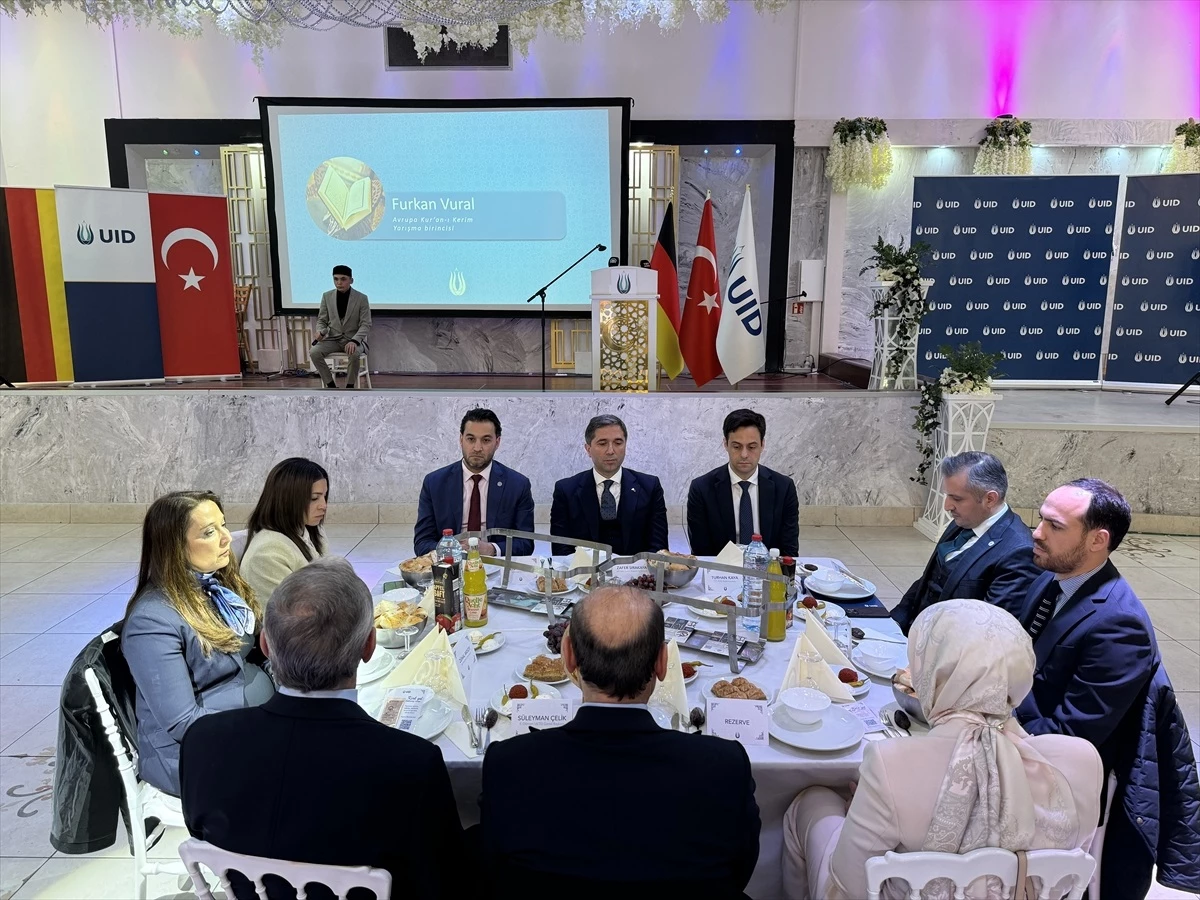 UID’nin Köln’deki iftarına AK Parti’den katılım