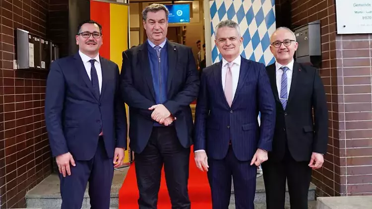 Bavyera Başbakanı Söder: ‘Türk yemeklerine hayranım!’