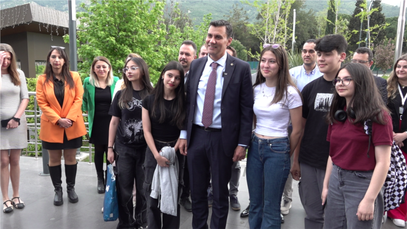 78 yıl sonra sağın kalesi Manisa’da CHP zaferi nasıl geldi?