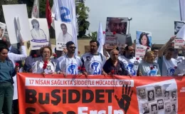 İstanbul’da sağlık çalışanlarından “şiddet” protestosu