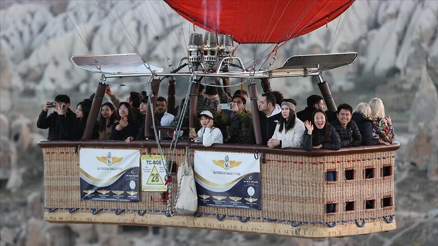 Türkiye’nin turizmde 2024 hedefi ‘60 milyon turist 60 milyar dolar gelir’