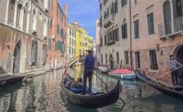 Venedik’e günübirlik gelen turistlerden giriş ücreti alınması uygulaması başladı