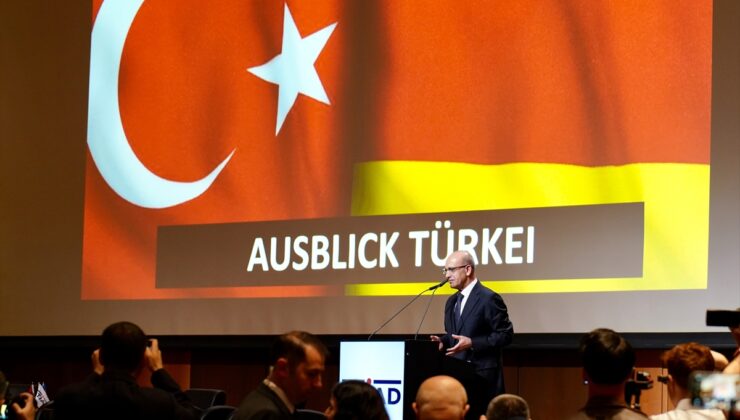 Bakan Şimşek, Almanya’da Türkiye ekonomisini değerlendirdi