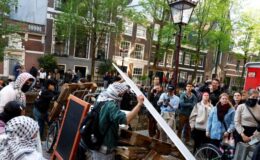 Amsterdam’daki Filistin yanlısı protesto, öğrenci mitinginin durdurulmasının ardından şiddete dönüştü