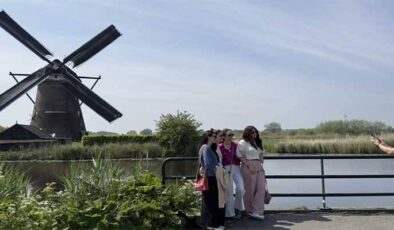 Hollanda’da Ulusal Değirmen Gününde 700 değirmenin kapıları ziyaretçilere açıldı