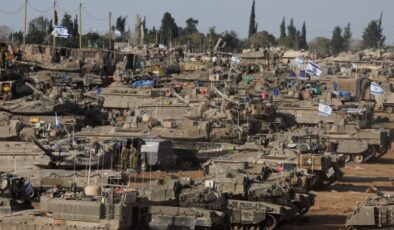 “İsrail tankları Refah’ın doğu yarısını kuşattı”